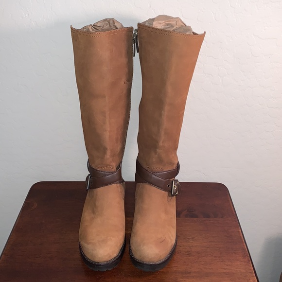 UGG SIZE 6.5 HARRINGTON CHESTNUT LEATHER WATER RESISTANT TALL BEAUTIFUL BOOTS - Picture 2 of 15